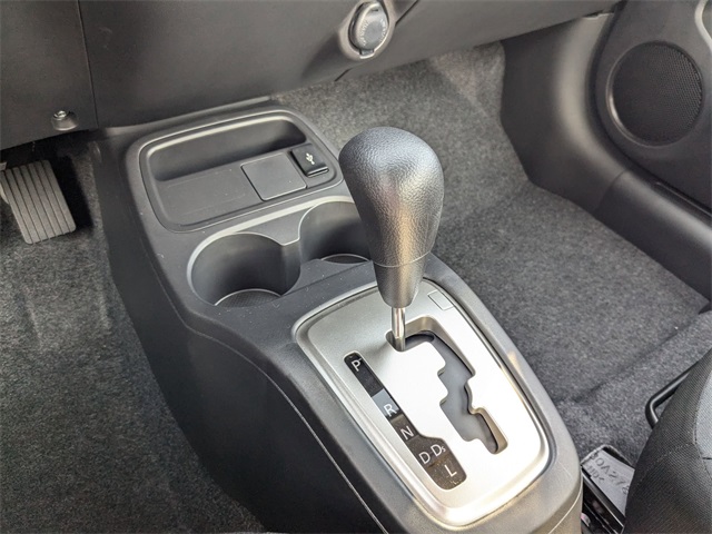 Vehicle image 19 of 28