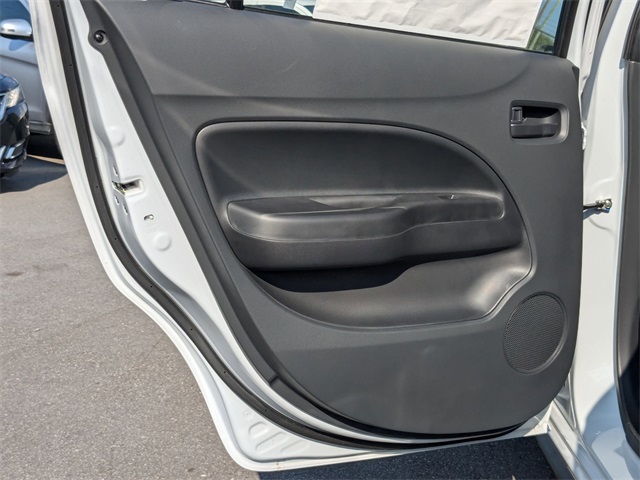 Vehicle image 20 of 28