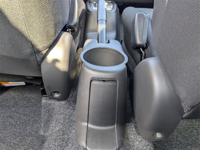 Vehicle image 22 of 28