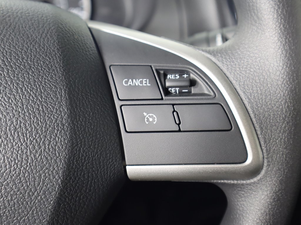 Vehicle image 36 of 42