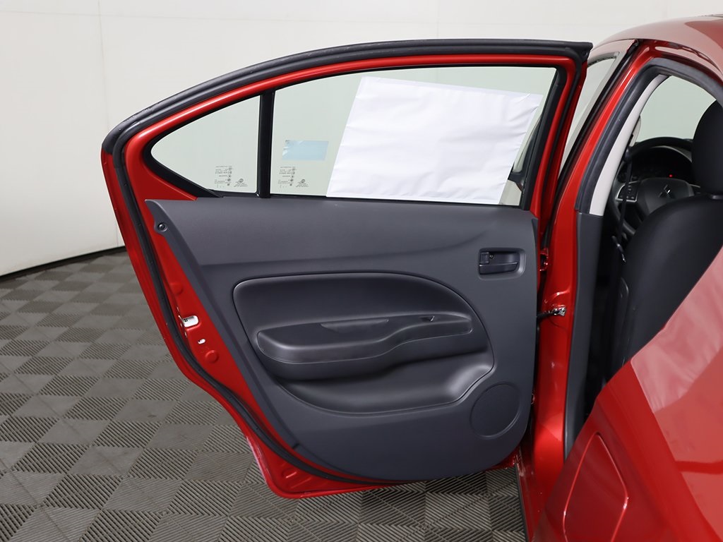Vehicle image 18 of 42