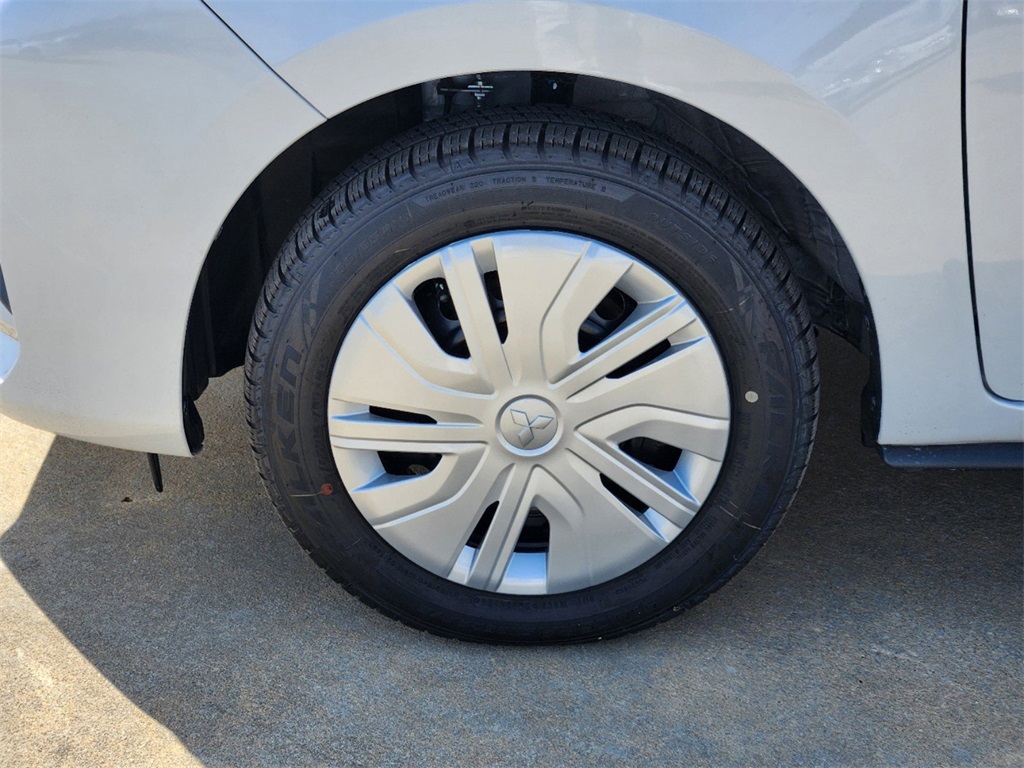Vehicle image 9 of 21