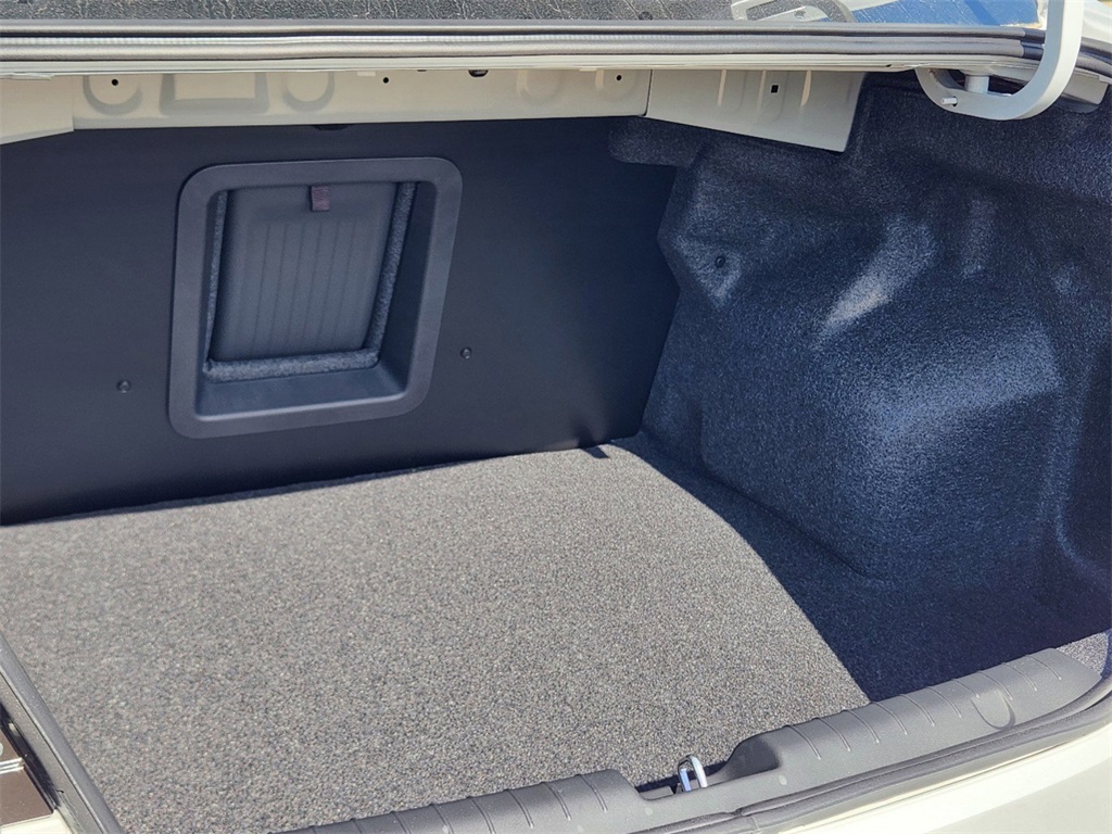 Vehicle image 21 of 21
