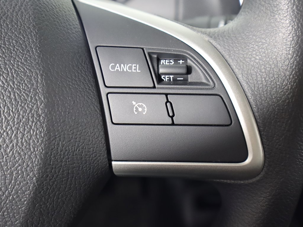 Vehicle image 35 of 41