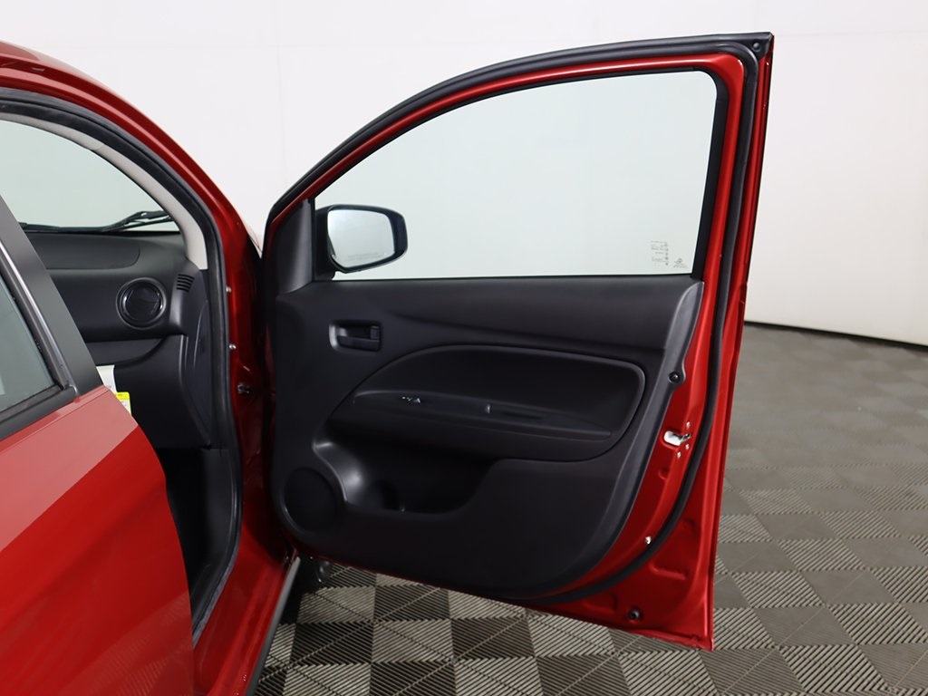 Vehicle image 17 of 41