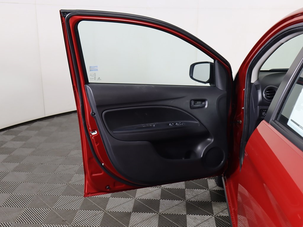 Vehicle image 16 of 41