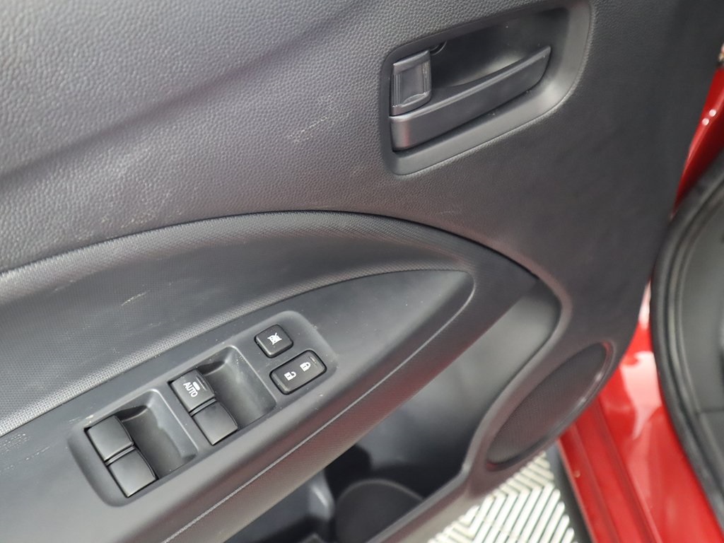 Vehicle image 30 of 41