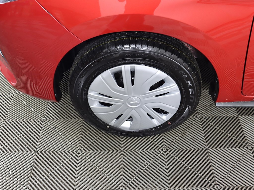 Vehicle image 15 of 41