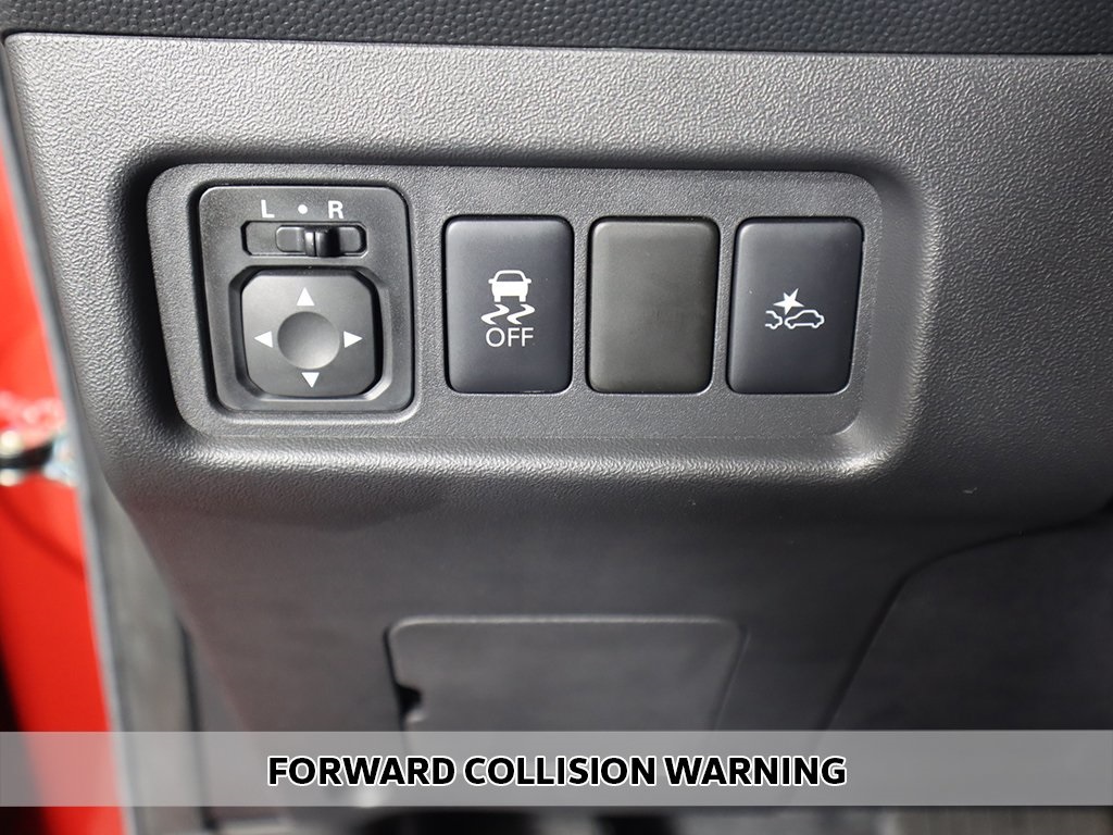Vehicle image 11 of 41