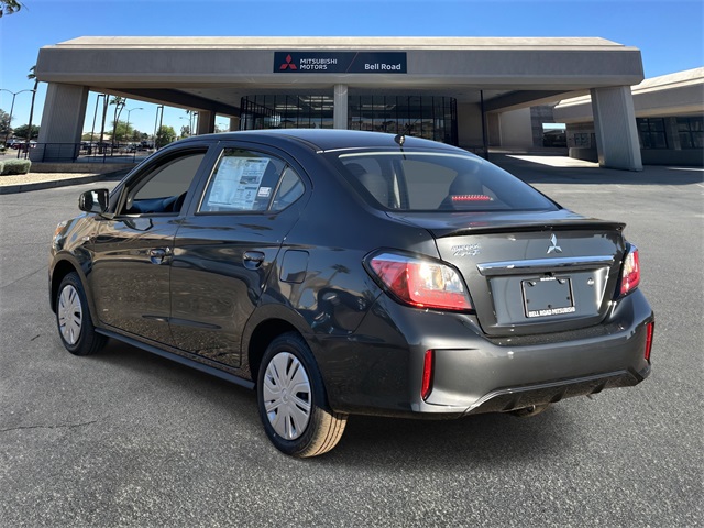 Vehicle image 4 of 32