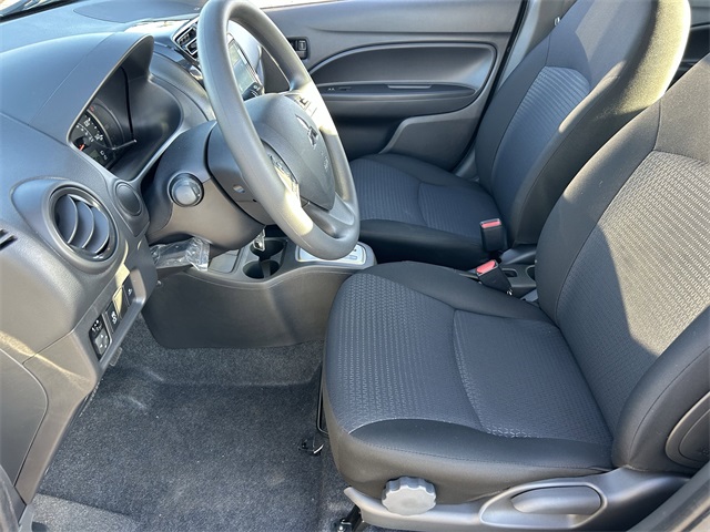 Vehicle image 15 of 32