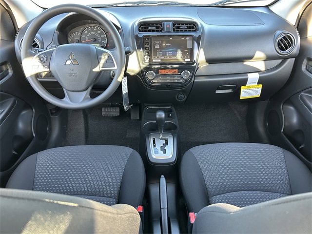 Vehicle image 11 of 32