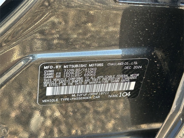 Vehicle image 29 of 32