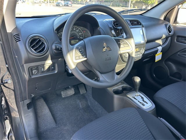 Vehicle image 14 of 32