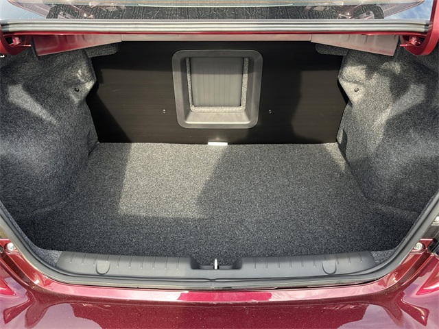 Vehicle image 10 of 41