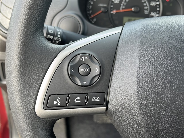 Vehicle image 34 of 41