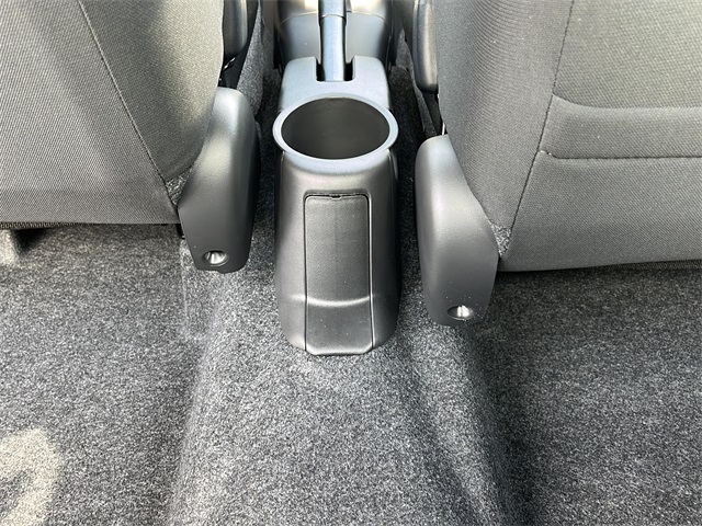 Vehicle image 40 of 41