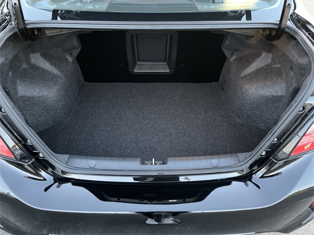 Vehicle image 10 of 26