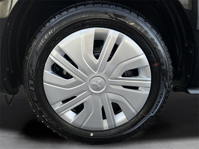 Vehicle image 9 of 26