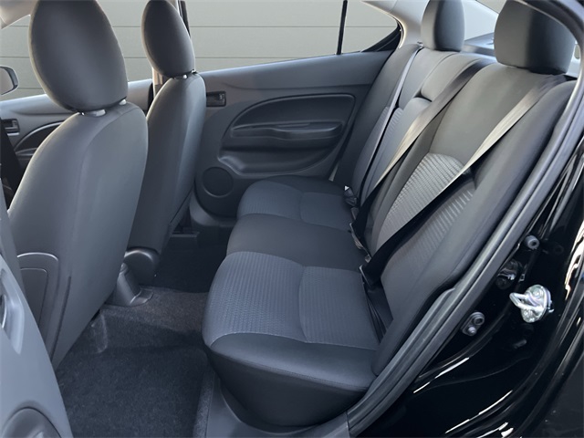 Vehicle image 11 of 26