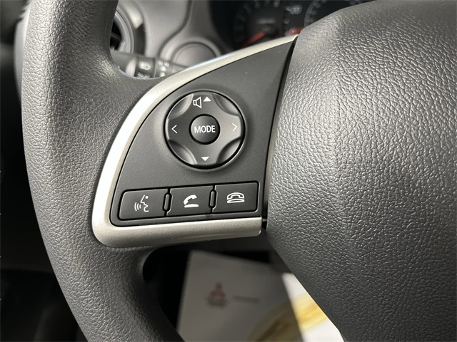 Vehicle image 22 of 26