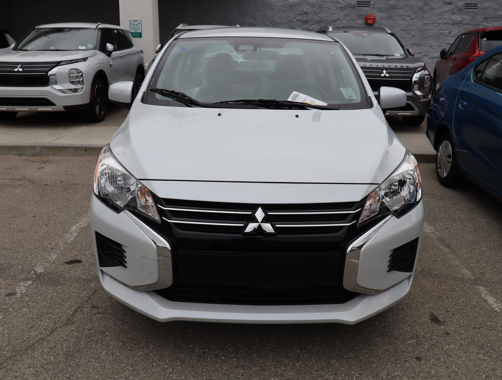 2024 Mitsubishi Mirage G4 ES Image 3 of 20