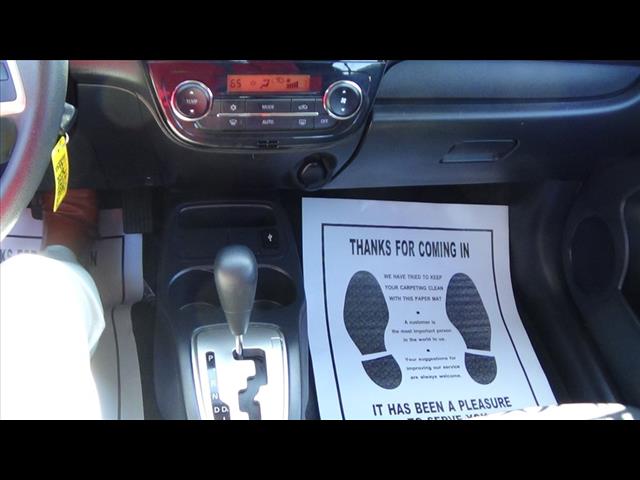 Vehicle image 21 of 24