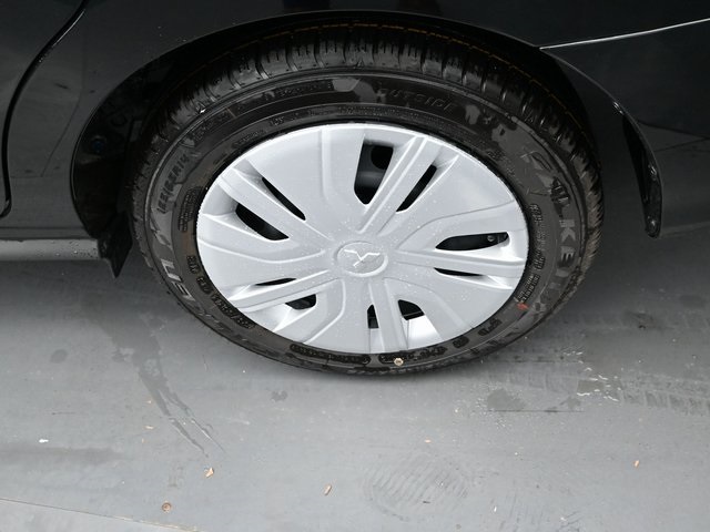 Vehicle image 15 of 33