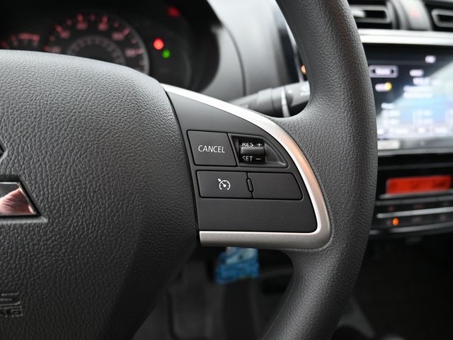 Vehicle image 27 of 33