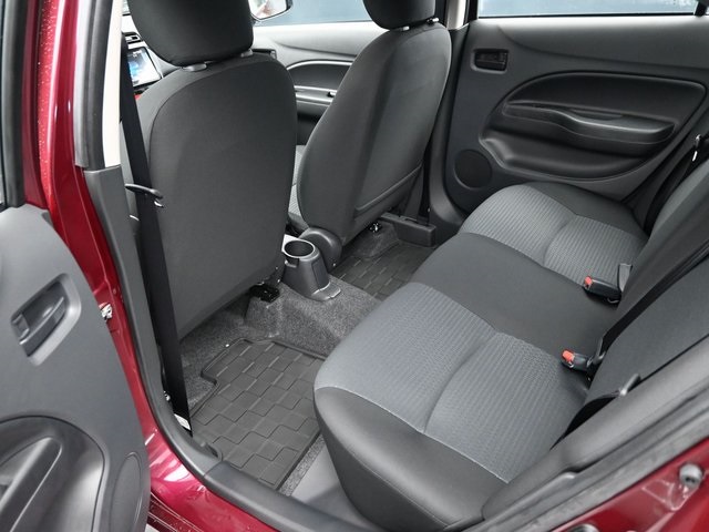 Vehicle image 31 of 33