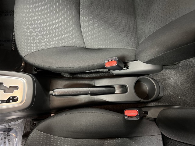 Vehicle image 24 of 28