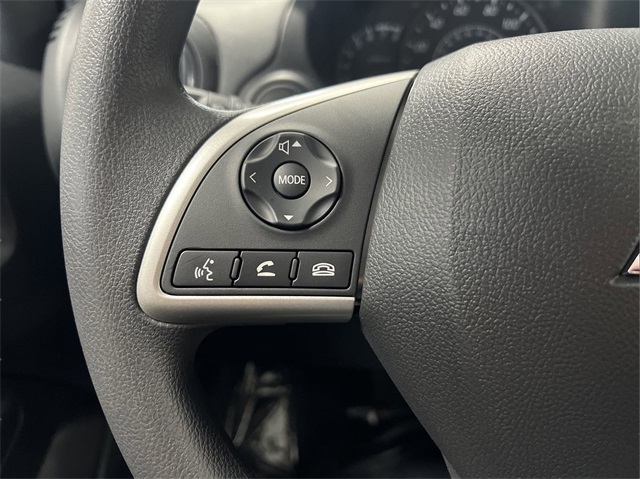 Vehicle image 23 of 28
