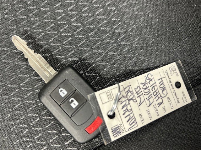 Vehicle image 22 of 28