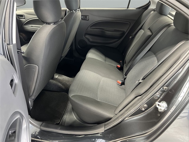 Vehicle image 13 of 28