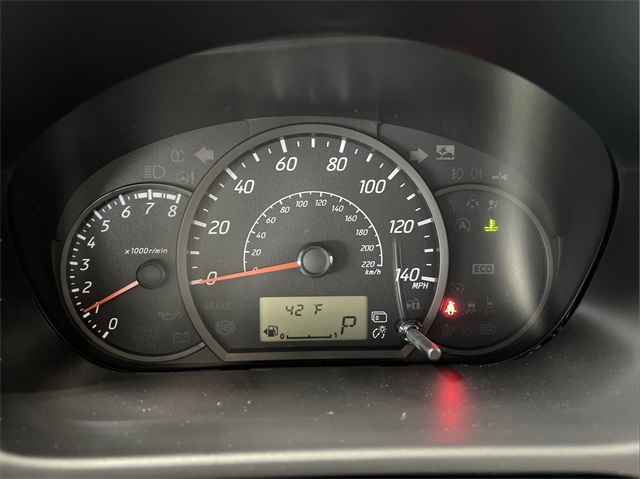 Vehicle image 16 of 28