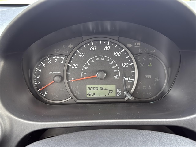 Vehicle image 16 of 31