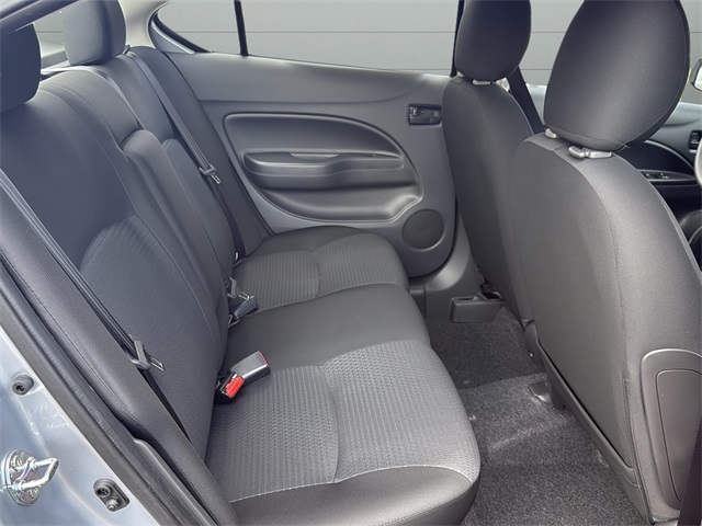 Vehicle image 11 of 31