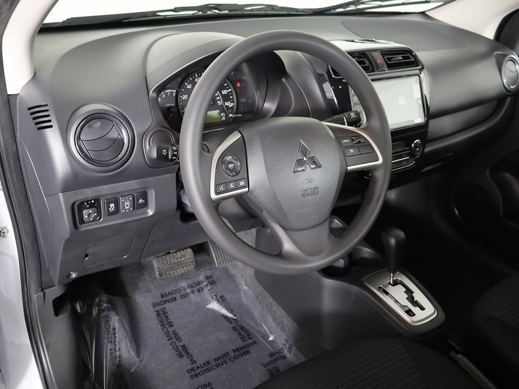 Vehicle image 25 of 43