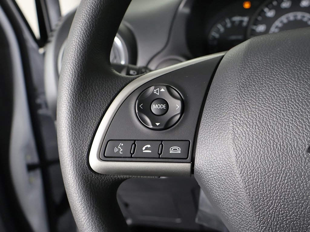 Vehicle image 38 of 43