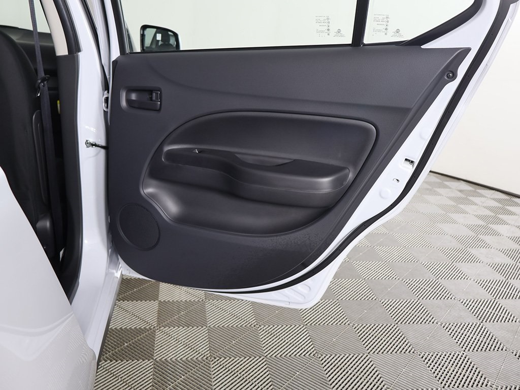 Vehicle image 24 of 43