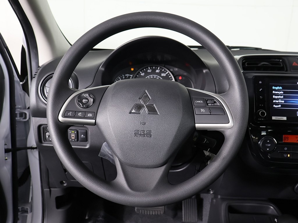 Vehicle image 33 of 43