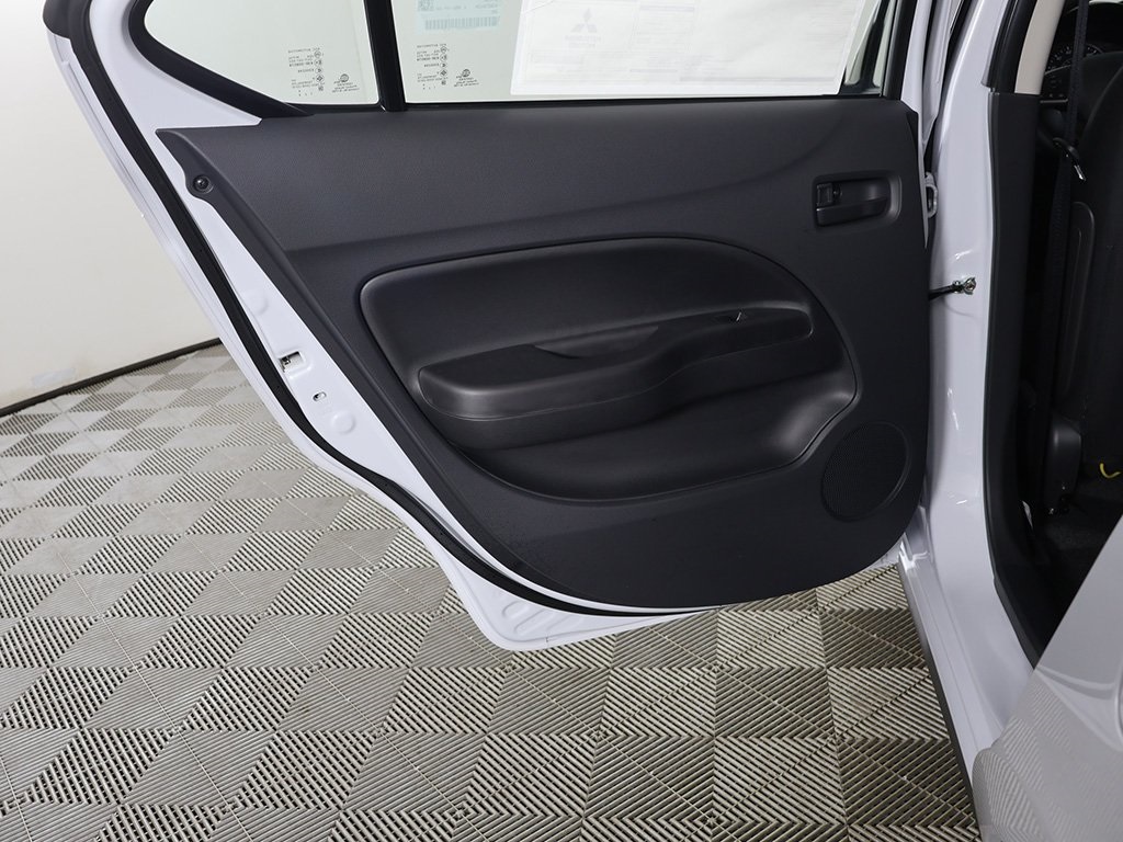 Vehicle image 23 of 43