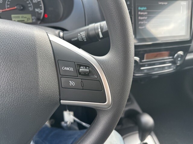 Vehicle image 31 of 34
