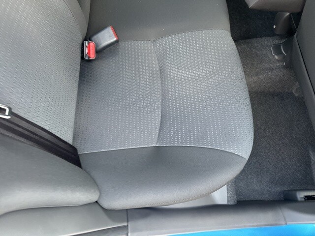 Vehicle image 15 of 34