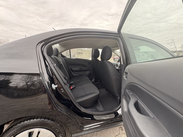 Vehicle image 12 of 31