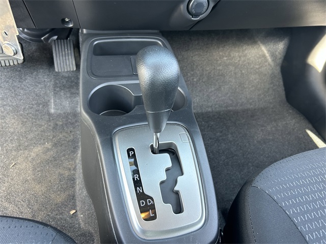 Vehicle image 22 of 31