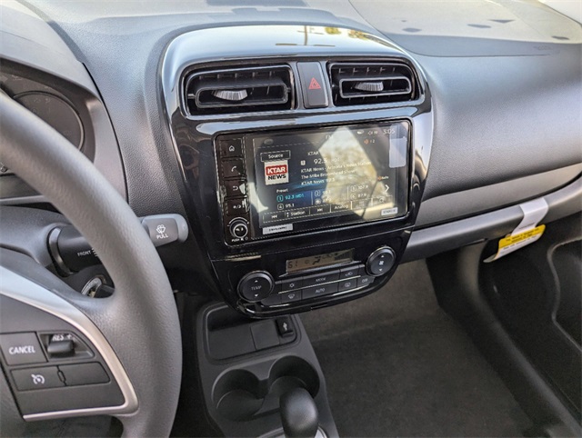 Vehicle image 15 of 19