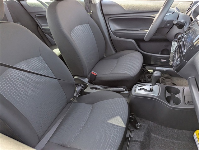 Vehicle image 6 of 19