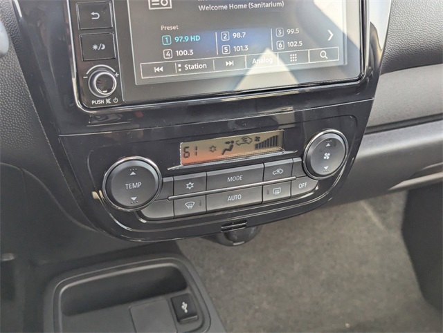 Vehicle image 16 of 19