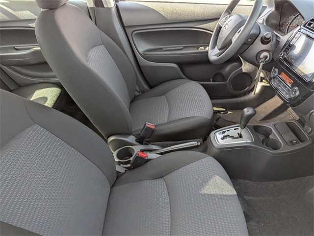 Vehicle image 7 of 19